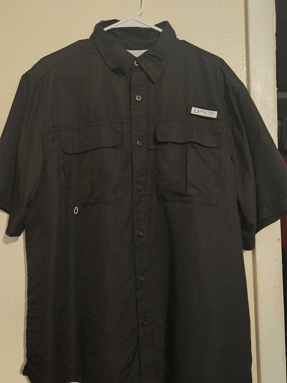 Realtree Men’s Short Sleeve Button-Front Shirt - Black